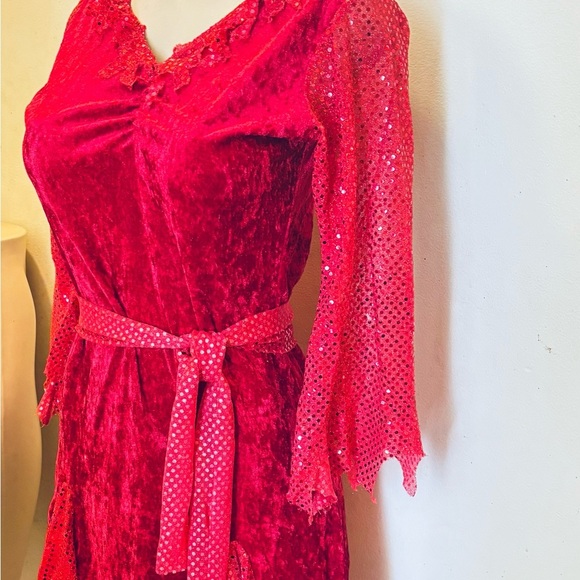 Devilish Diva Costume" by California Costumes - Picture 5 of 11